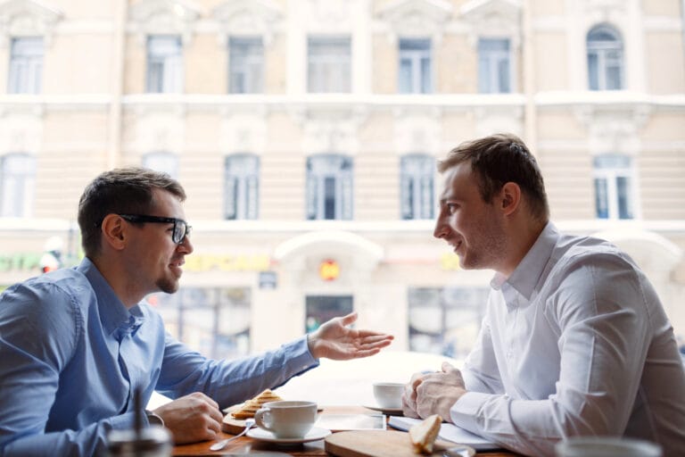 Aktives Zuhören im Coaching für effektive Kommunikation